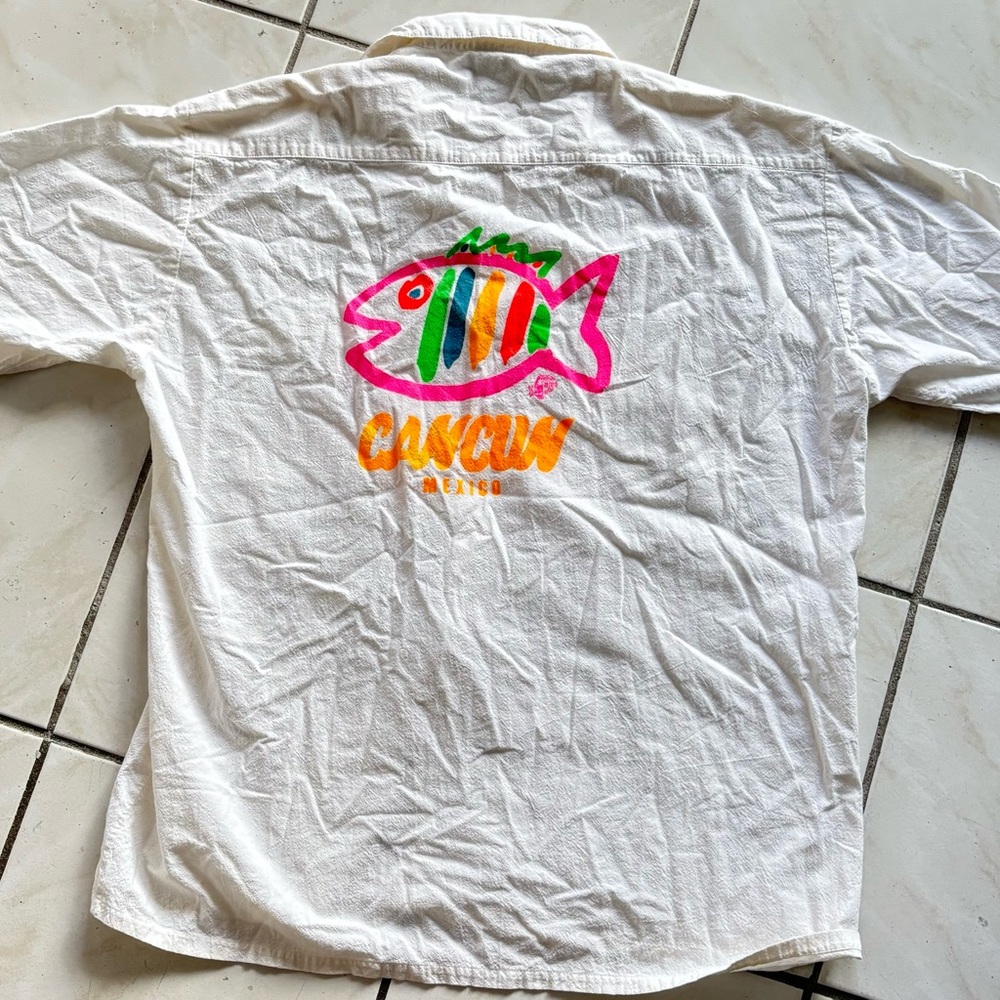 Vintage White Cancun Mexico Shirt